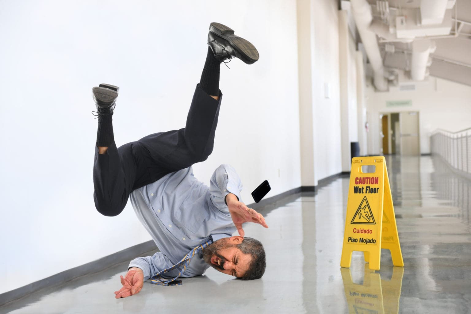 bronx slip and fall injuries, slip and fall hazards bronx, small hazards causing injuries bronx, slip and fall accident prevention bronx, bronx premises liability, dangerous conditions bronx, slip and fall law bronx, personal injury bronx, common slip hazards bronx, bronx accident liability